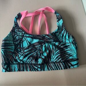 Lululemon sports bra size 6